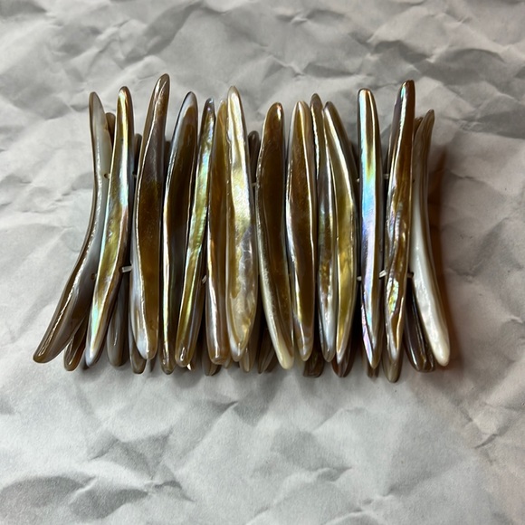 Shell bracelet - Picture 2 of 3